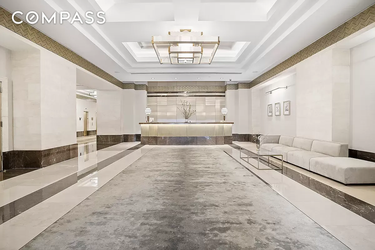 #7 photo, 20 West Street, Financial District , NY 10004