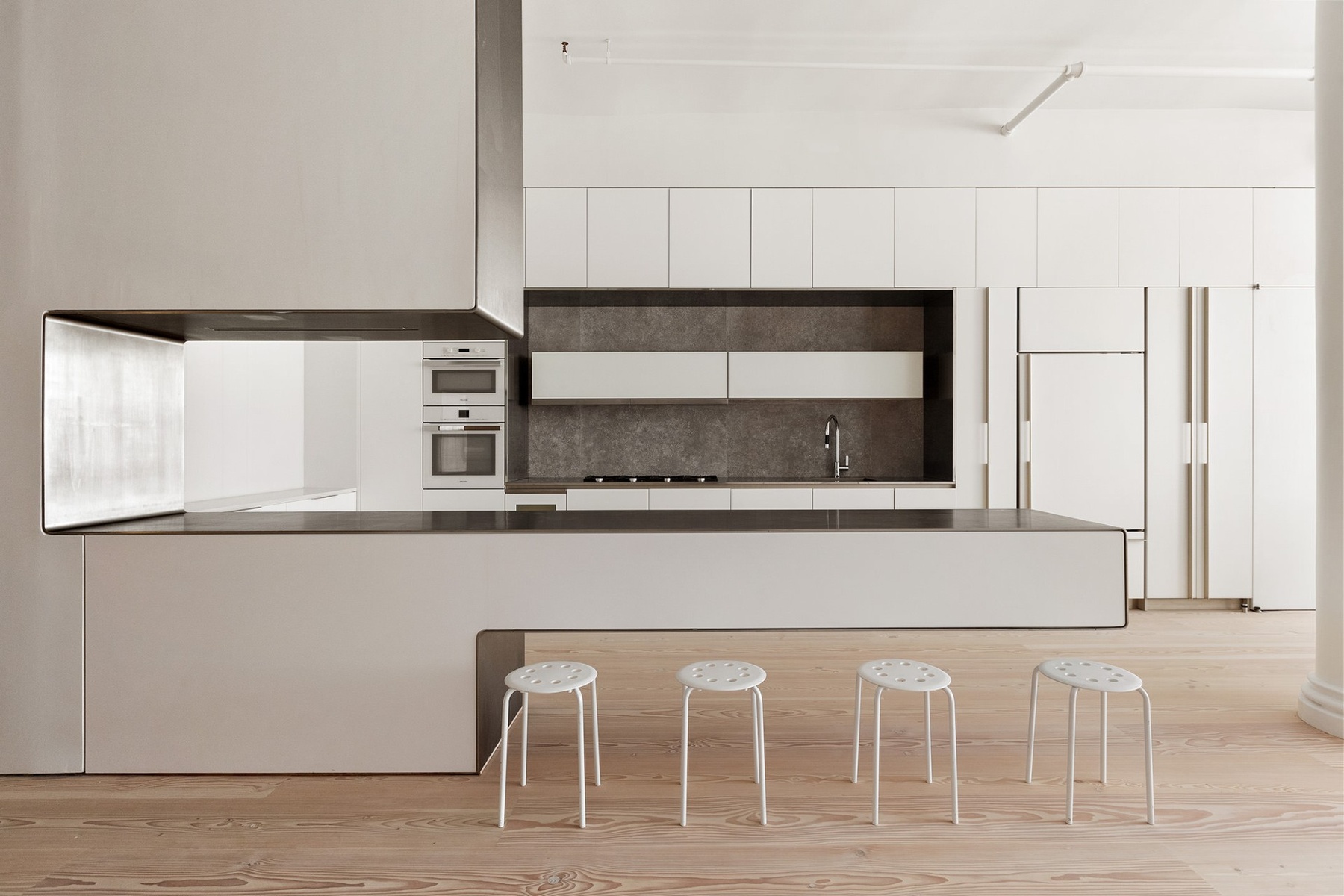 #4 photo, 7 E 17th Street, Flatiron District , NY 10003