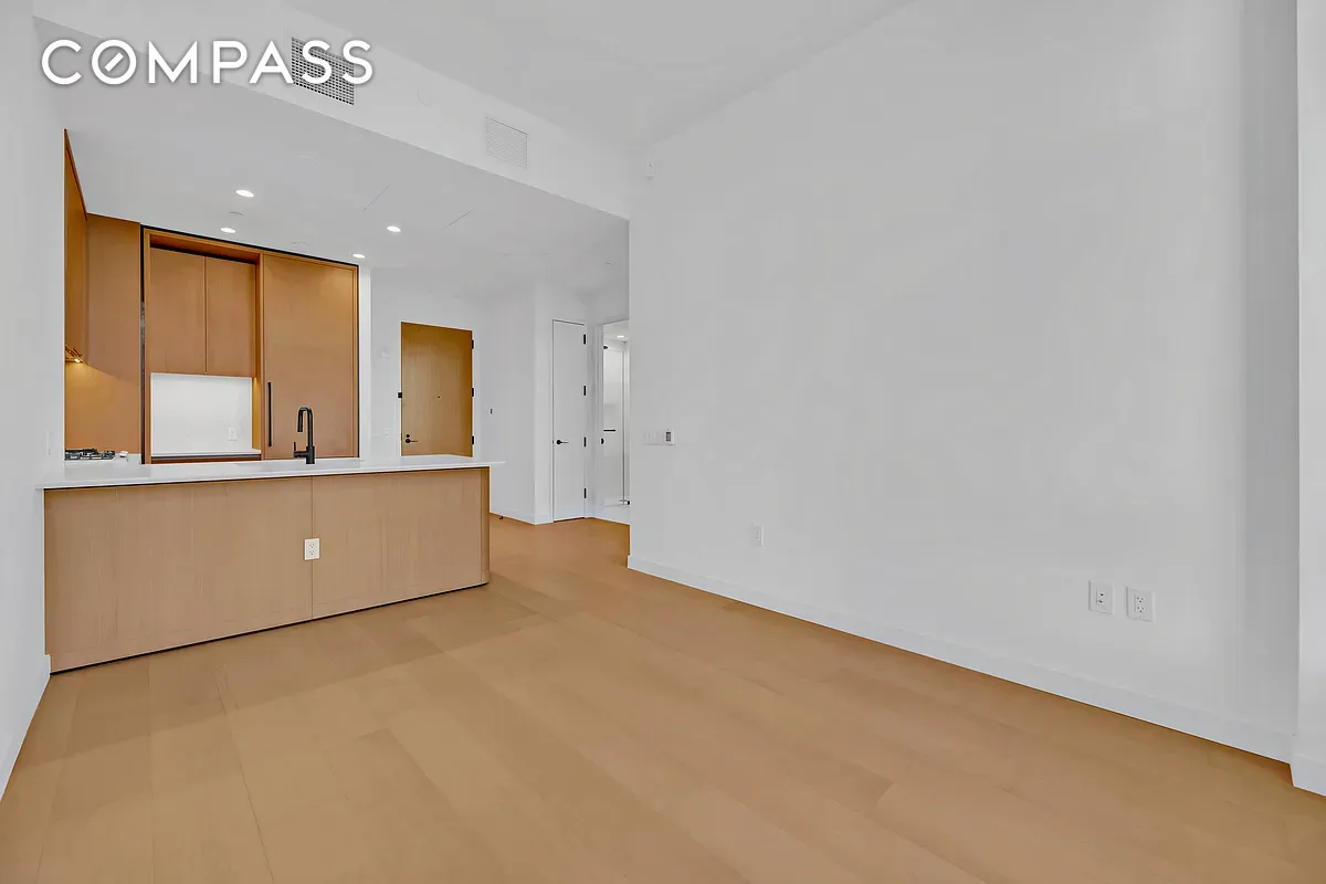 #4 photo, Brooklyn, Williamsburg , NY 11249