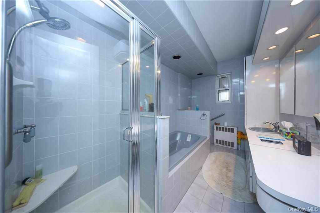 #19 photo, 2250 E 29th Street, Brooklyn , NY 11229