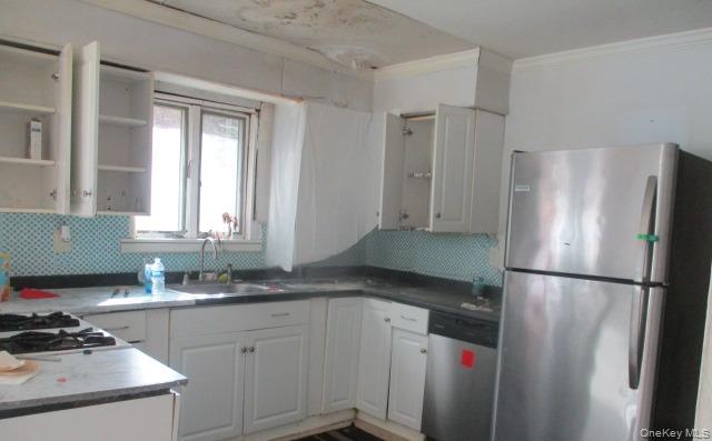 #3 photo, 4 Evans Street, Coram , NY 11727