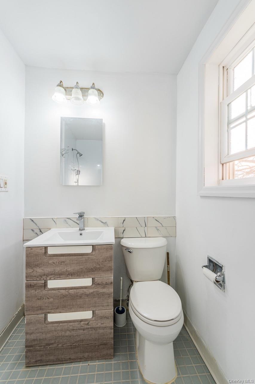 #10 photo, 222-17 69th Avenue, Oakland Gardens , NY 11364