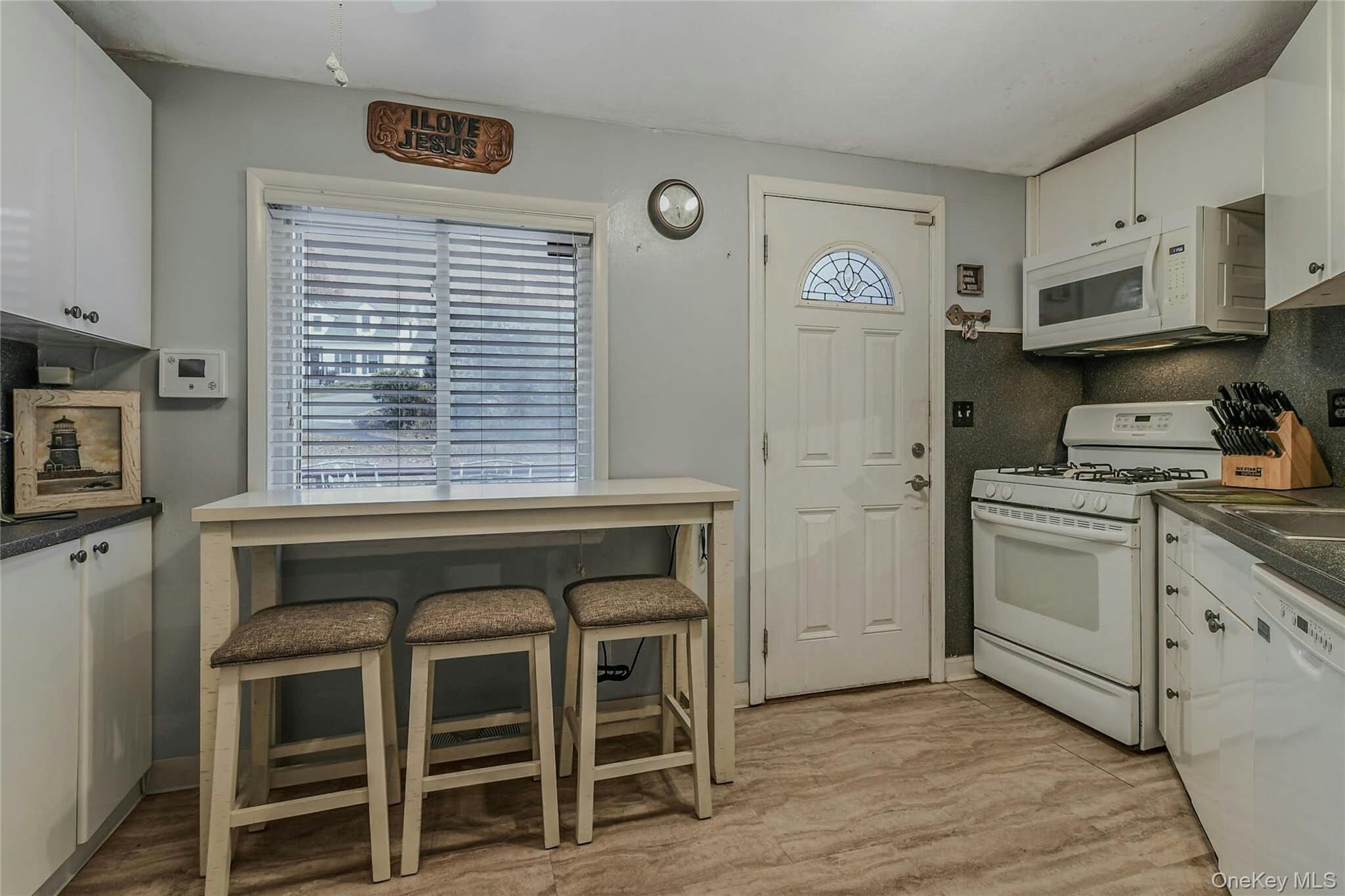 #6 photo, 133 Oak Drive, Baiting Hollow , NY 11933