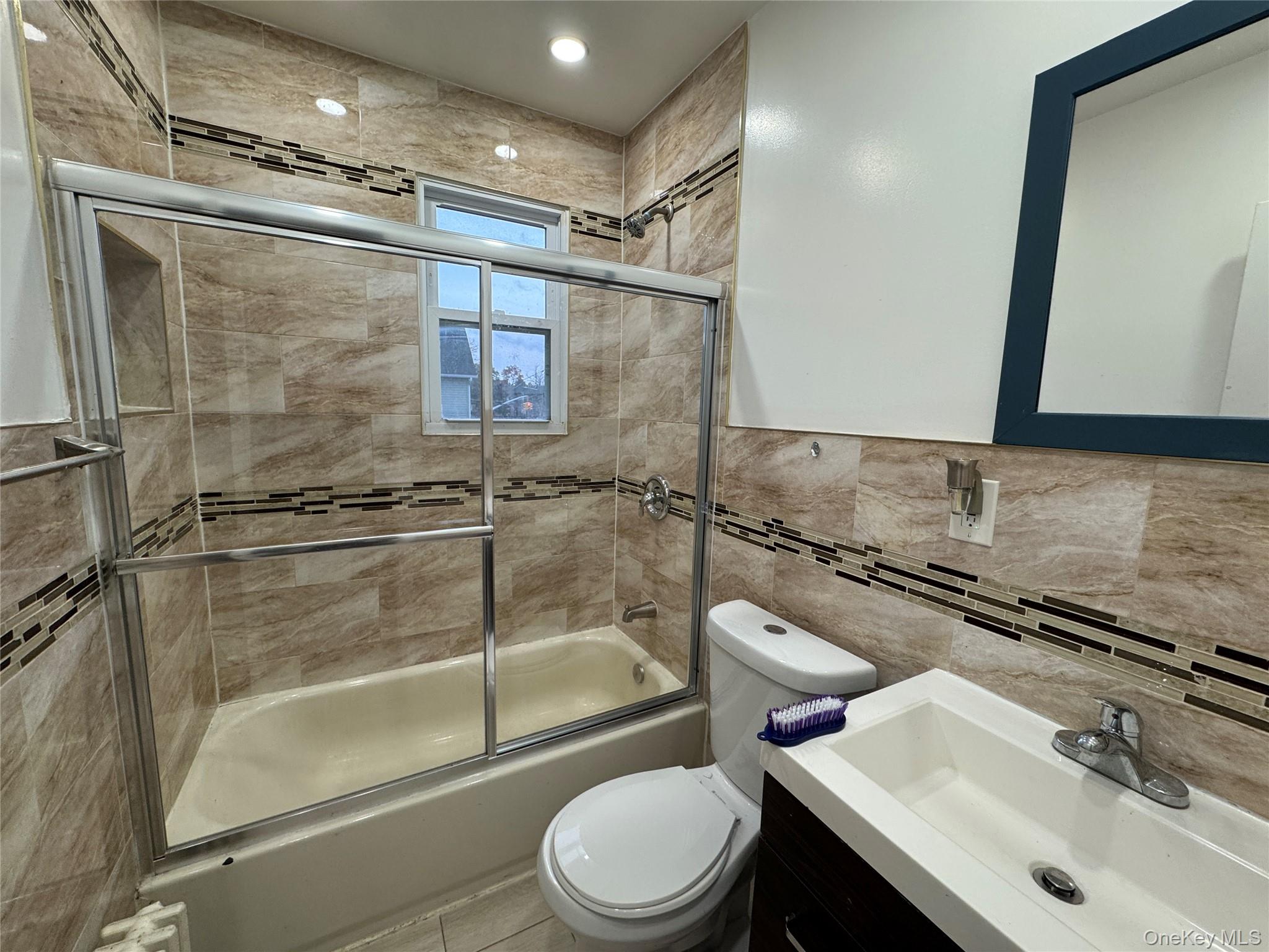 #9 photo, 122 Terrace Avenue, Hempstead , NY 11550