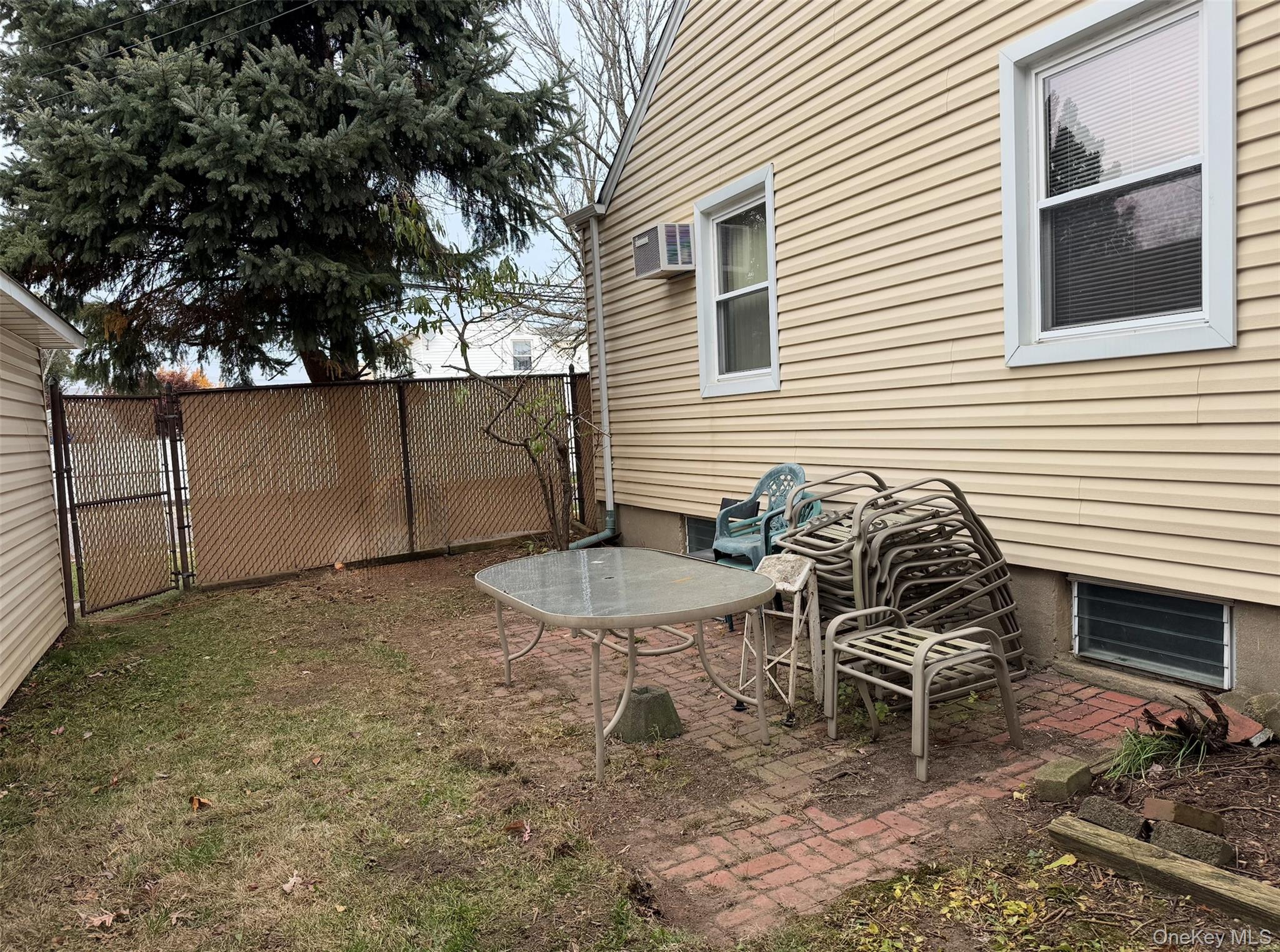 #19 photo, 31 Irving Street, Bethpage , NY 11714