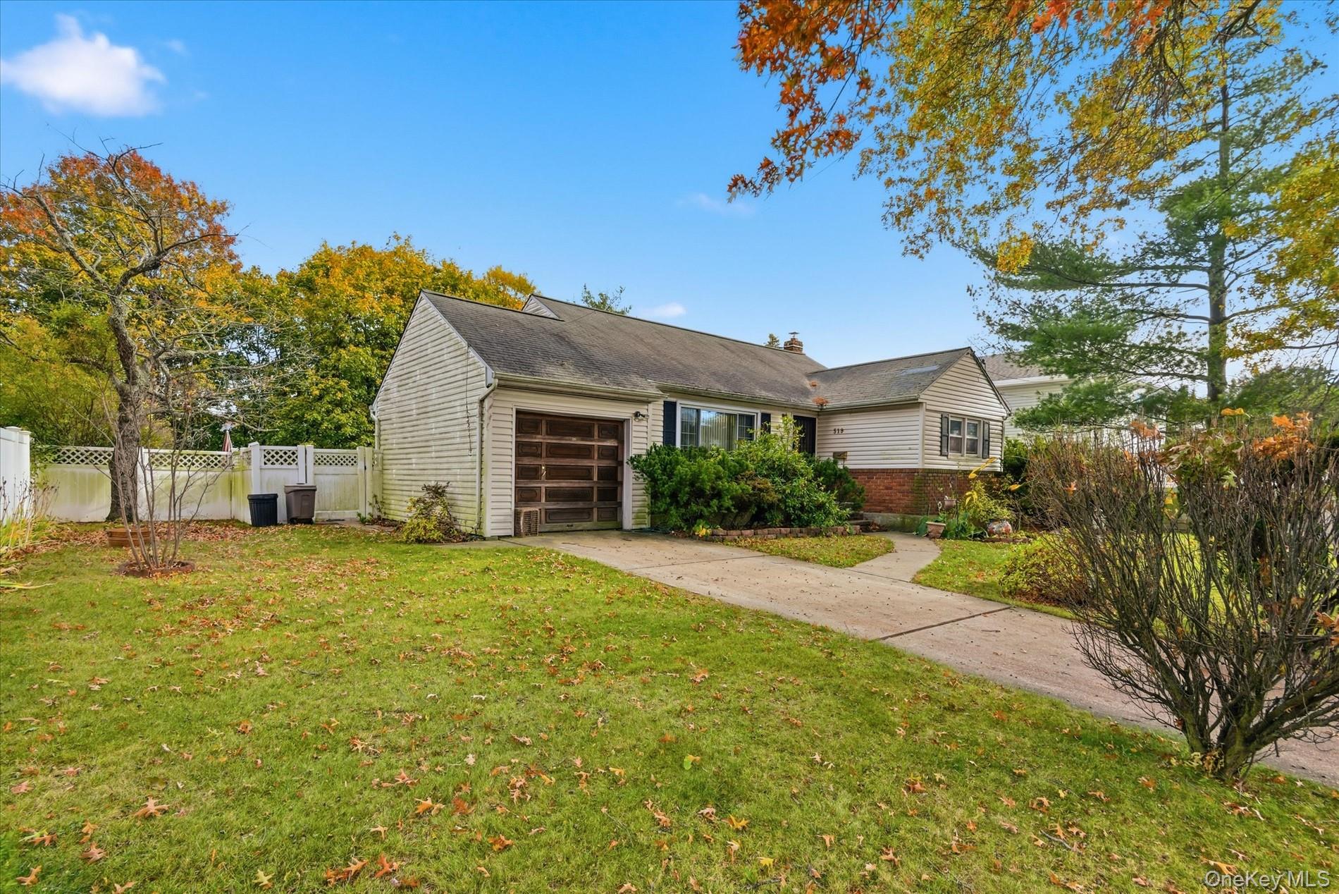 #2 photo, 519 Chester Street, Uniondale , NY 11553