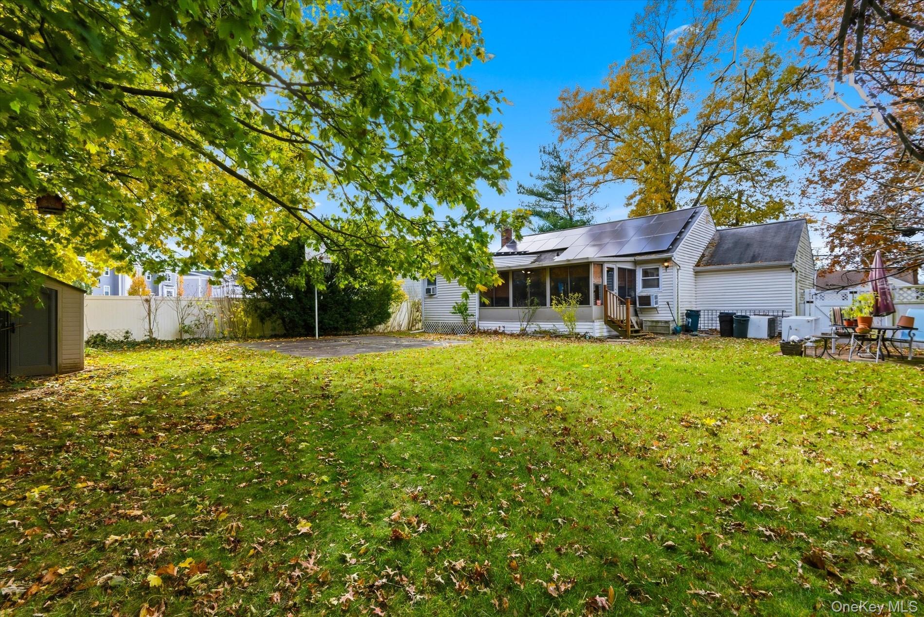 #4 photo, 519 Chester Street, Uniondale , NY 11553