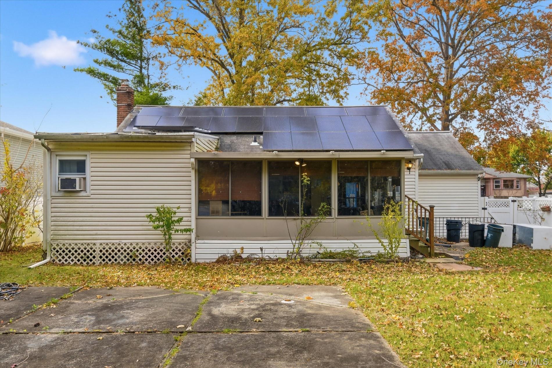 #5 photo, 519 Chester Street, Uniondale , NY 11553