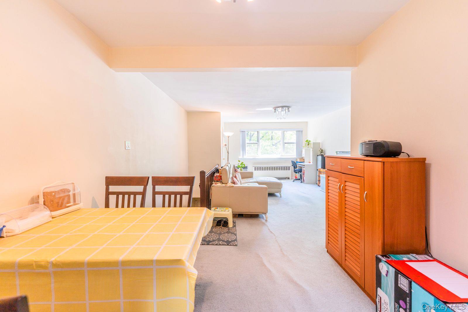 #16 photo, 69-28 kissena Boulevard, Kew Garden Hills , NY 11367