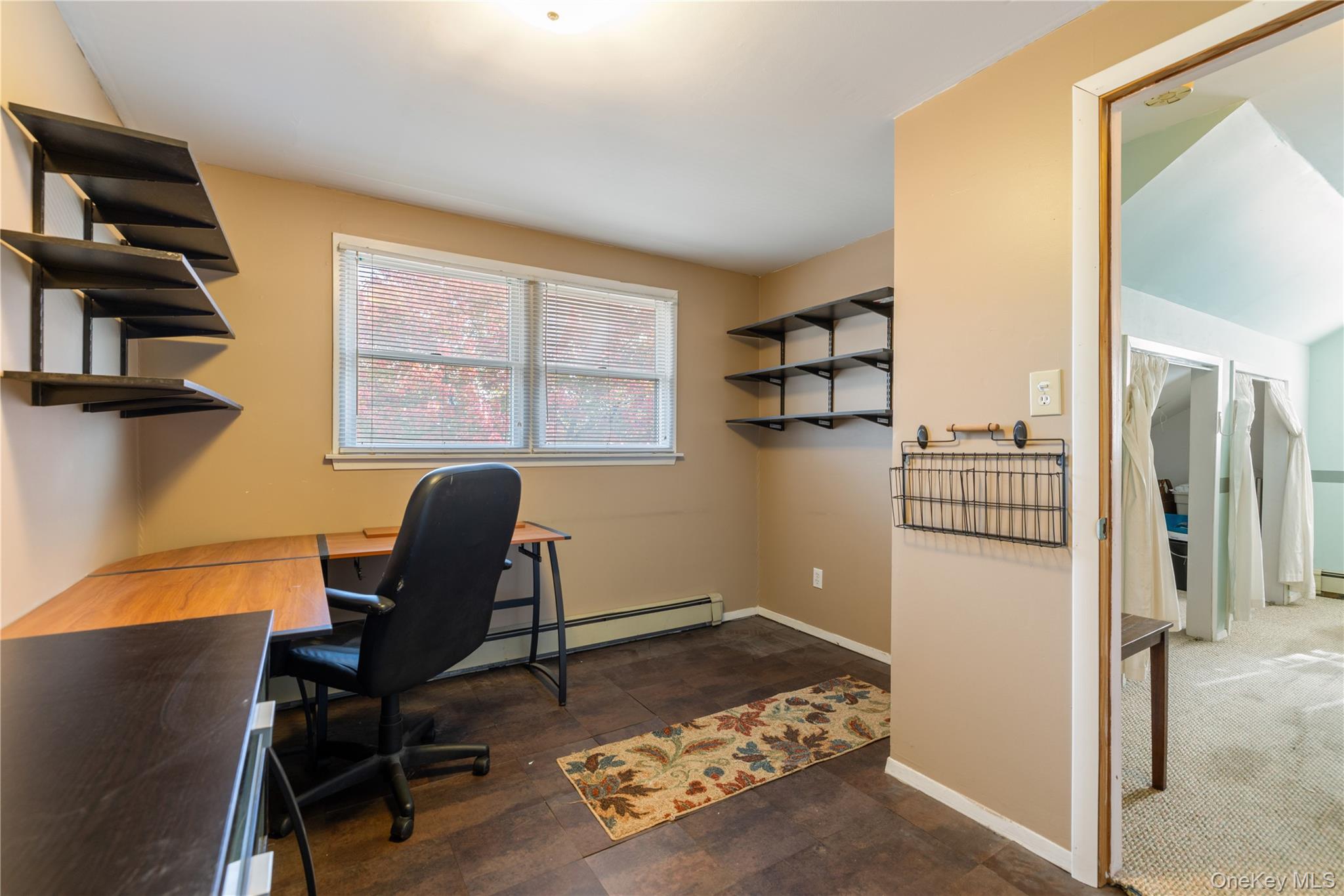 #17 photo, 959 N 5th Street, New Hyde Park , NY 11040