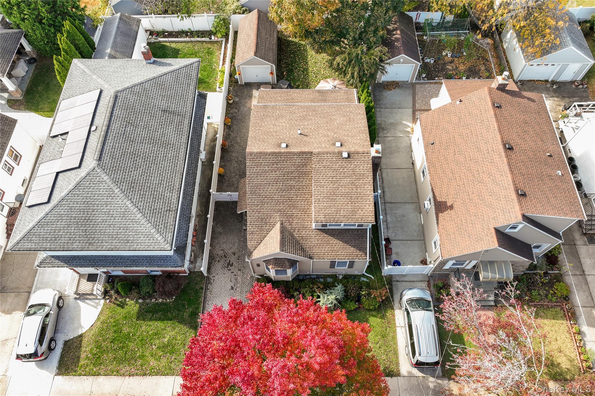 #2 photo, 959 N 5th Street, New Hyde Park , NY 11040