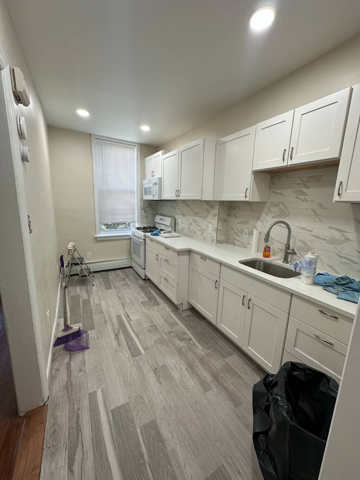 #6 photo, 6613 60th Lane , #2, Ridgewood , NY 11385