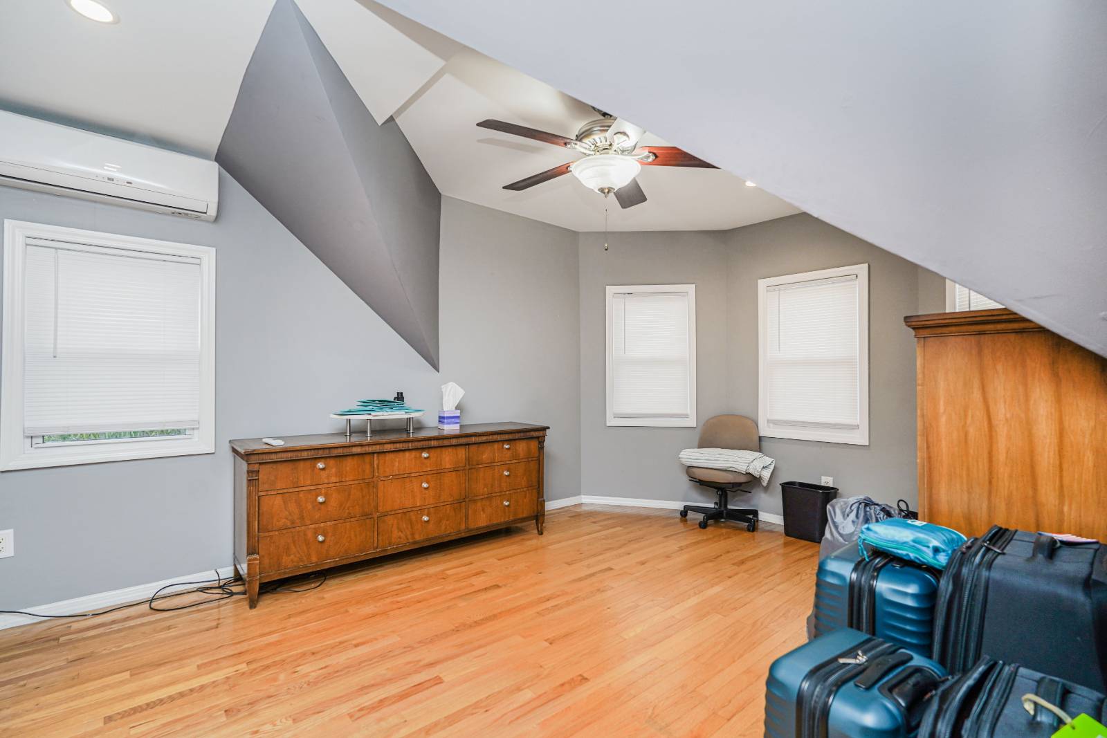 #29 photo, 8686 Bay 16th Street, Bath Beach , NY 11214