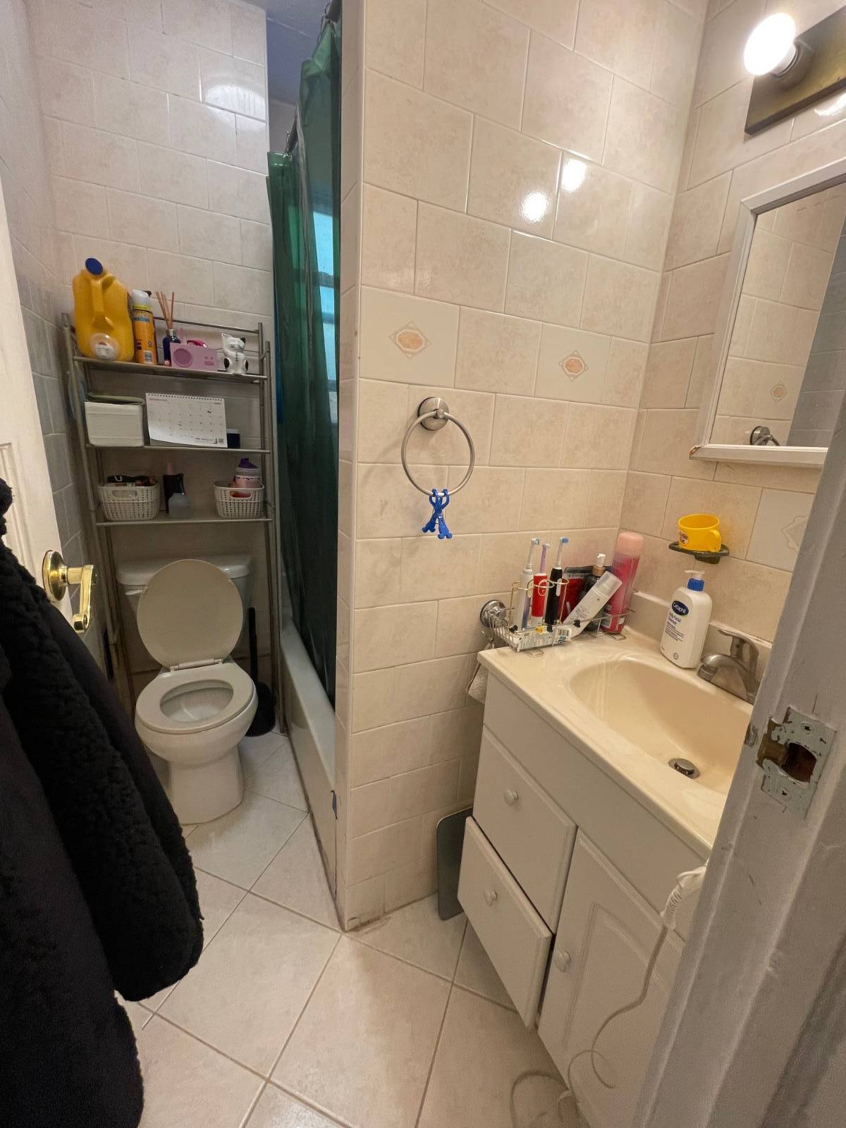 #23 photo, 4538 40th St, קווינס Sunnyside , NY 11104