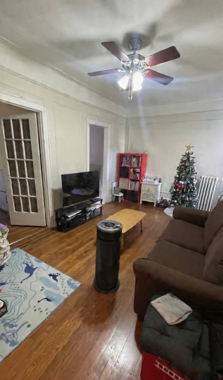 #24 photo, 4538 40th St, קווינס Sunnyside , NY 11104