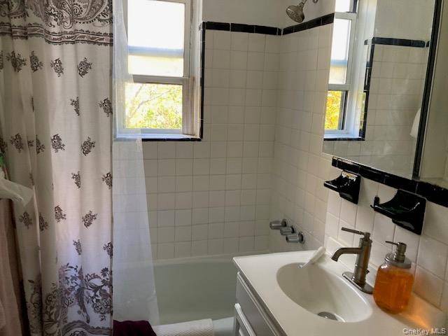 #12 photo, 245  Parkview Ave, #6H, Yonkers , NY 10708