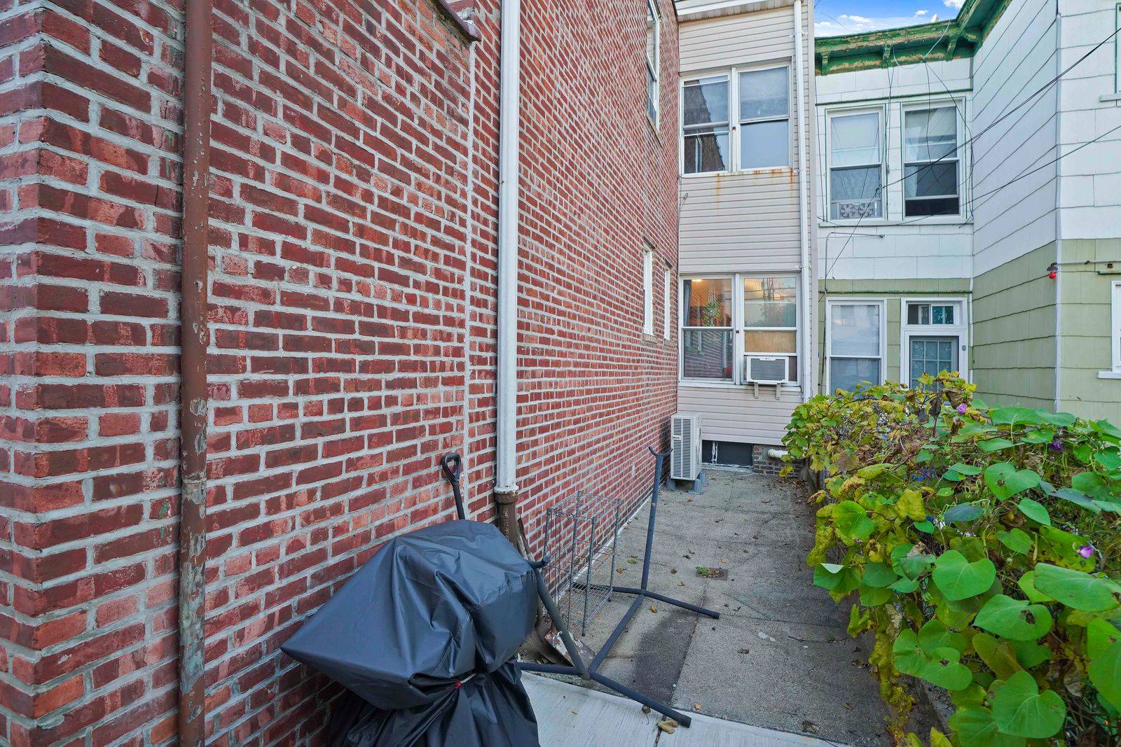 #23 photo, 1920 Palmetto St, Ridgewood , NY 11385