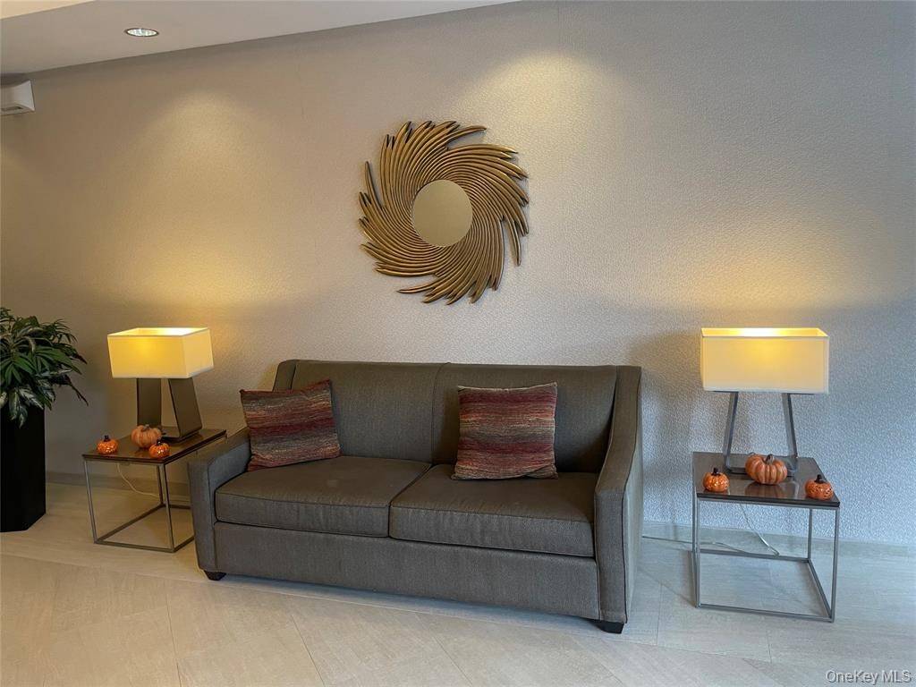 #3 photo, 1296 Midland Ave, #B2, Yonkers , NY 10704