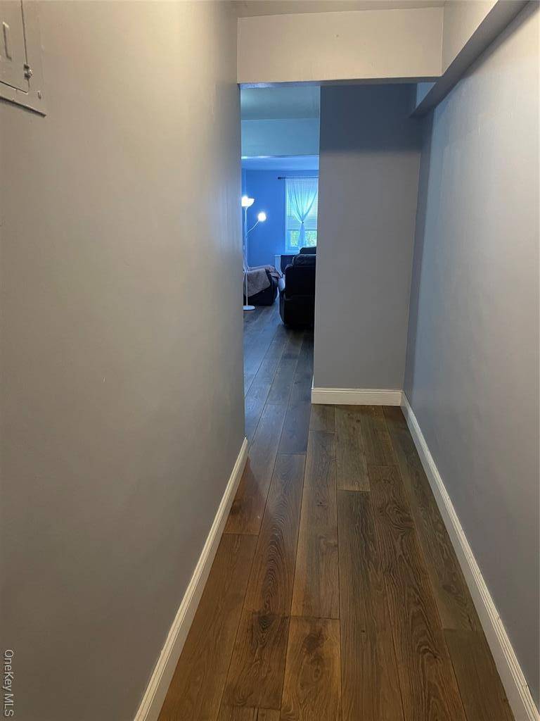 #4 photo, 1296 Midland Ave, #B2, Yonkers , NY 10704