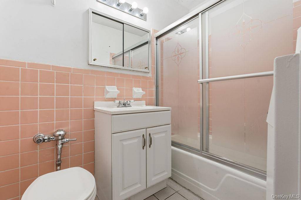 #8 photo, 153-25 88th Street, #4N, Howard Beach , NY 11414