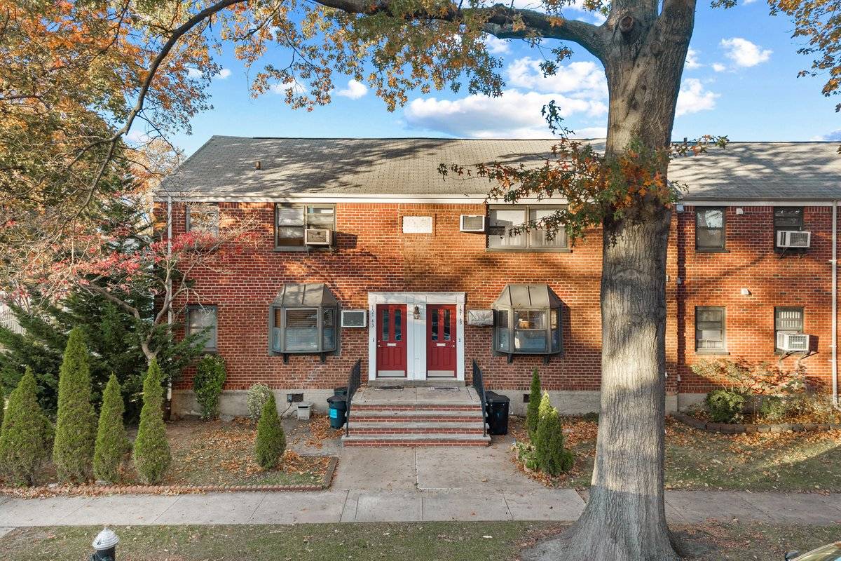 #1 photo, 157-45 17th Rd, #1, Whitestone , NY 11357