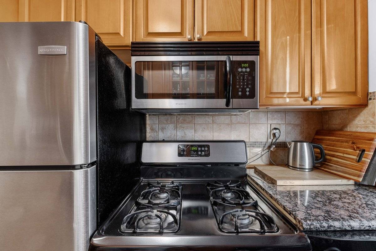 #10 photo, 157-45 17th Rd, #1, Whitestone , NY 11357