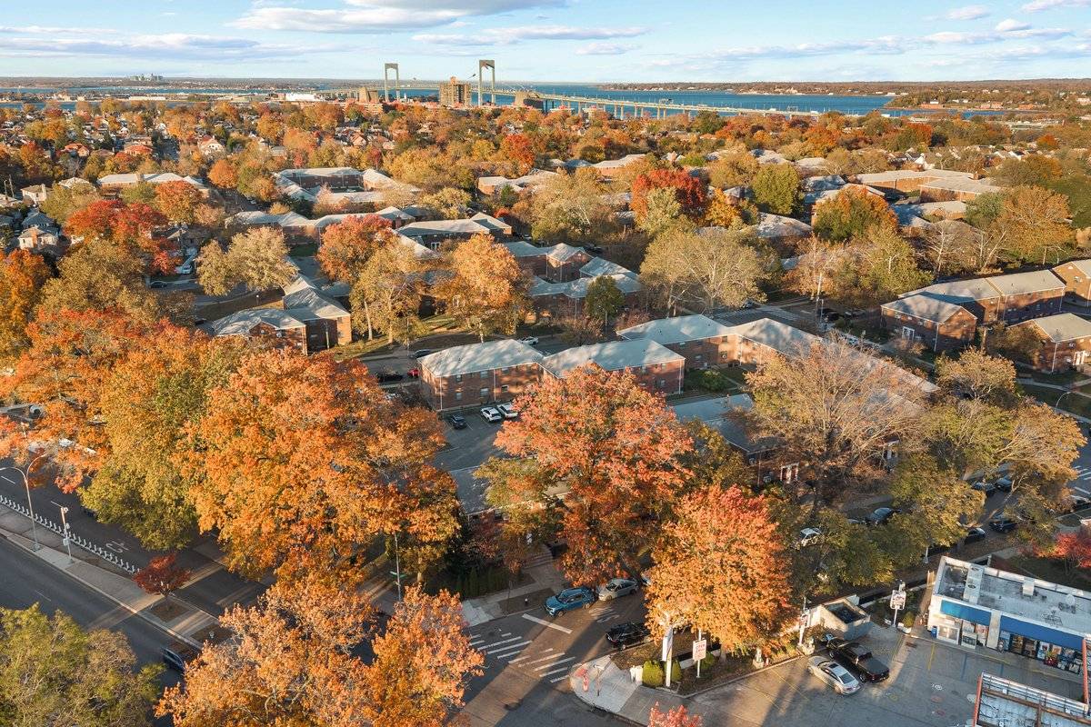 #3 photo, 157-45 17th Rd, #1, Whitestone , NY 11357