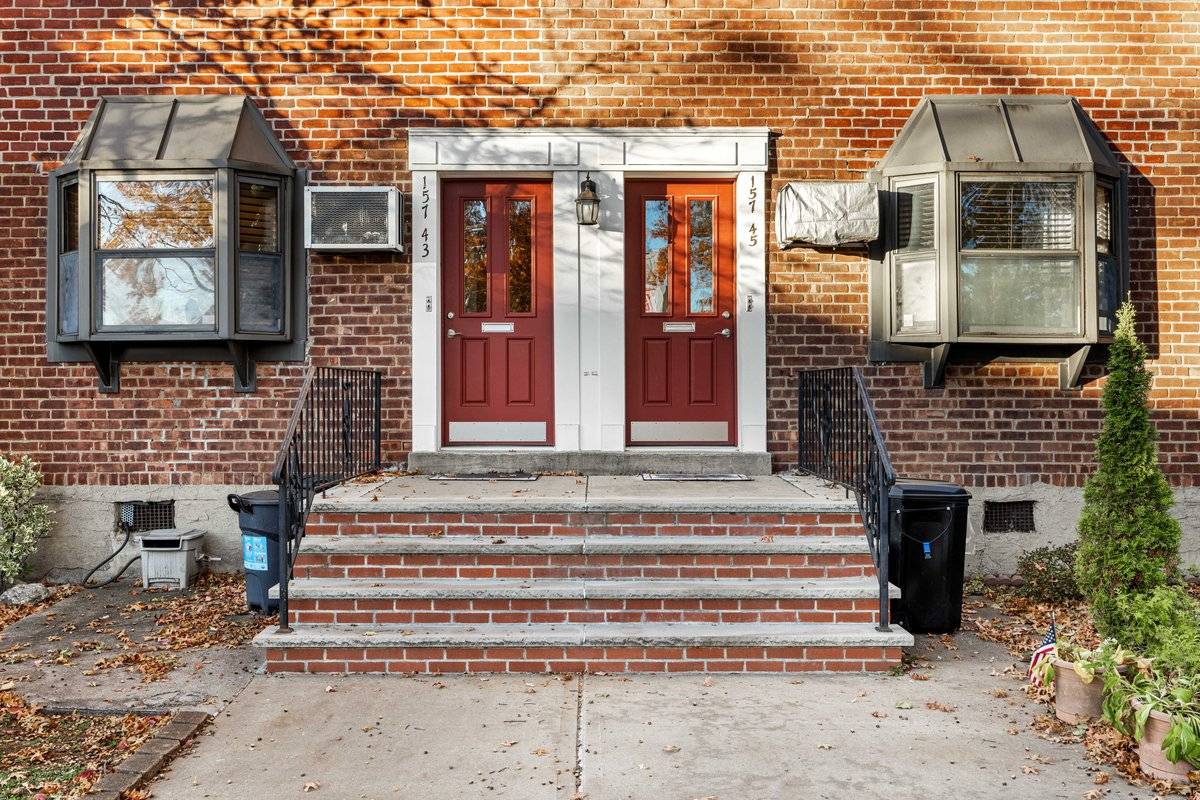 #4 photo, 157-45 17th Rd, #1, Whitestone , NY 11357