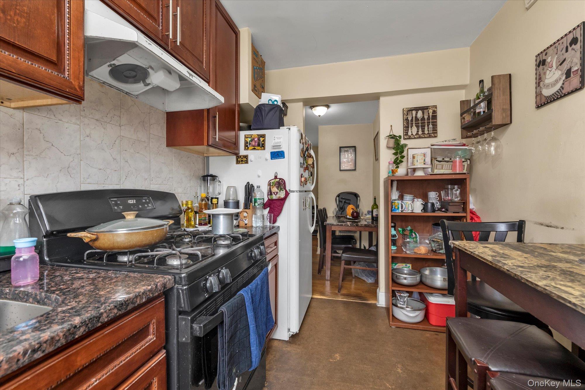 #14 photo, 20-21 Parsons Boulevard, Whitestone , NY 11357