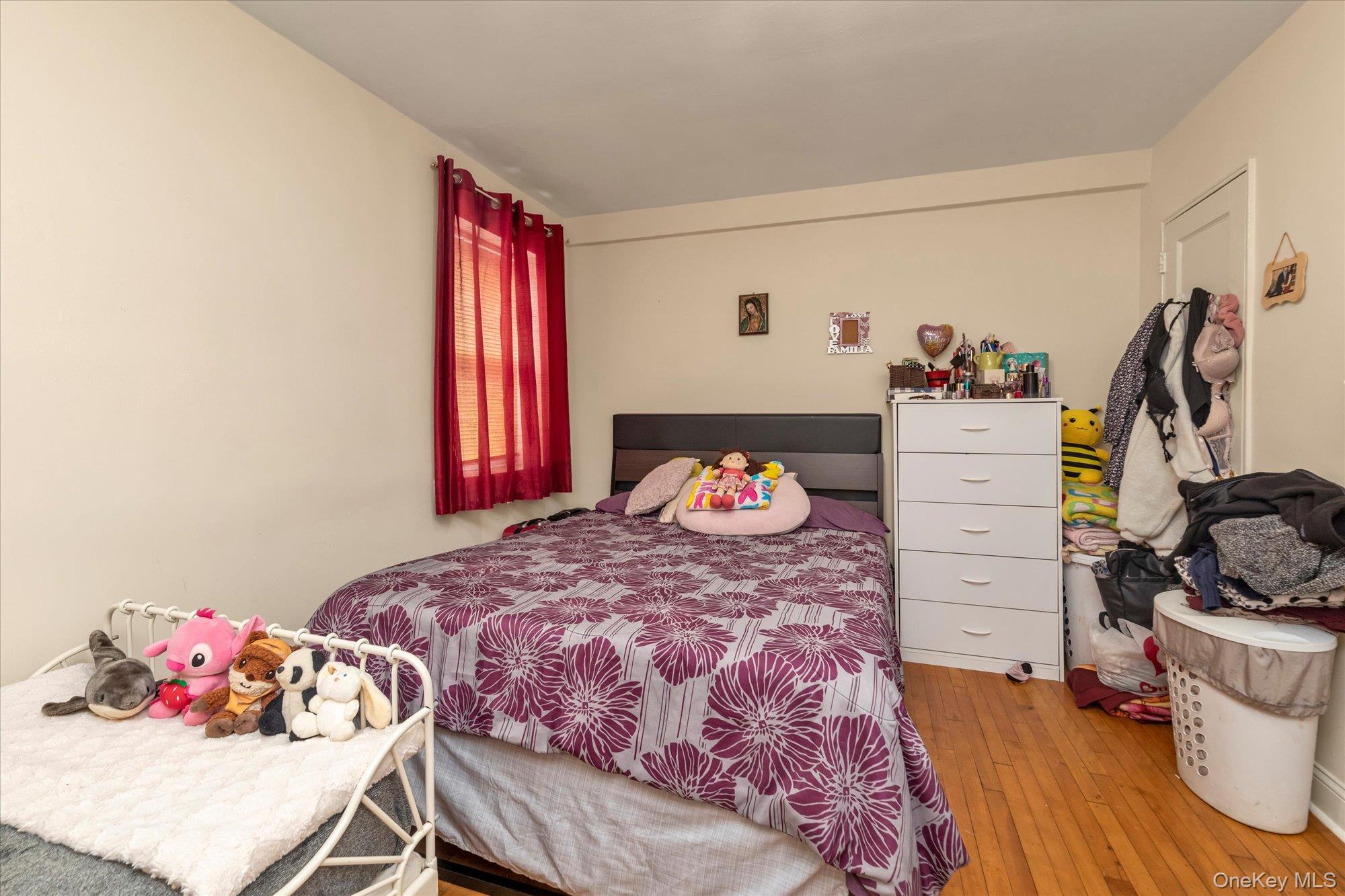 #16 photo, 20-21 Parsons Boulevard, Whitestone , NY 11357