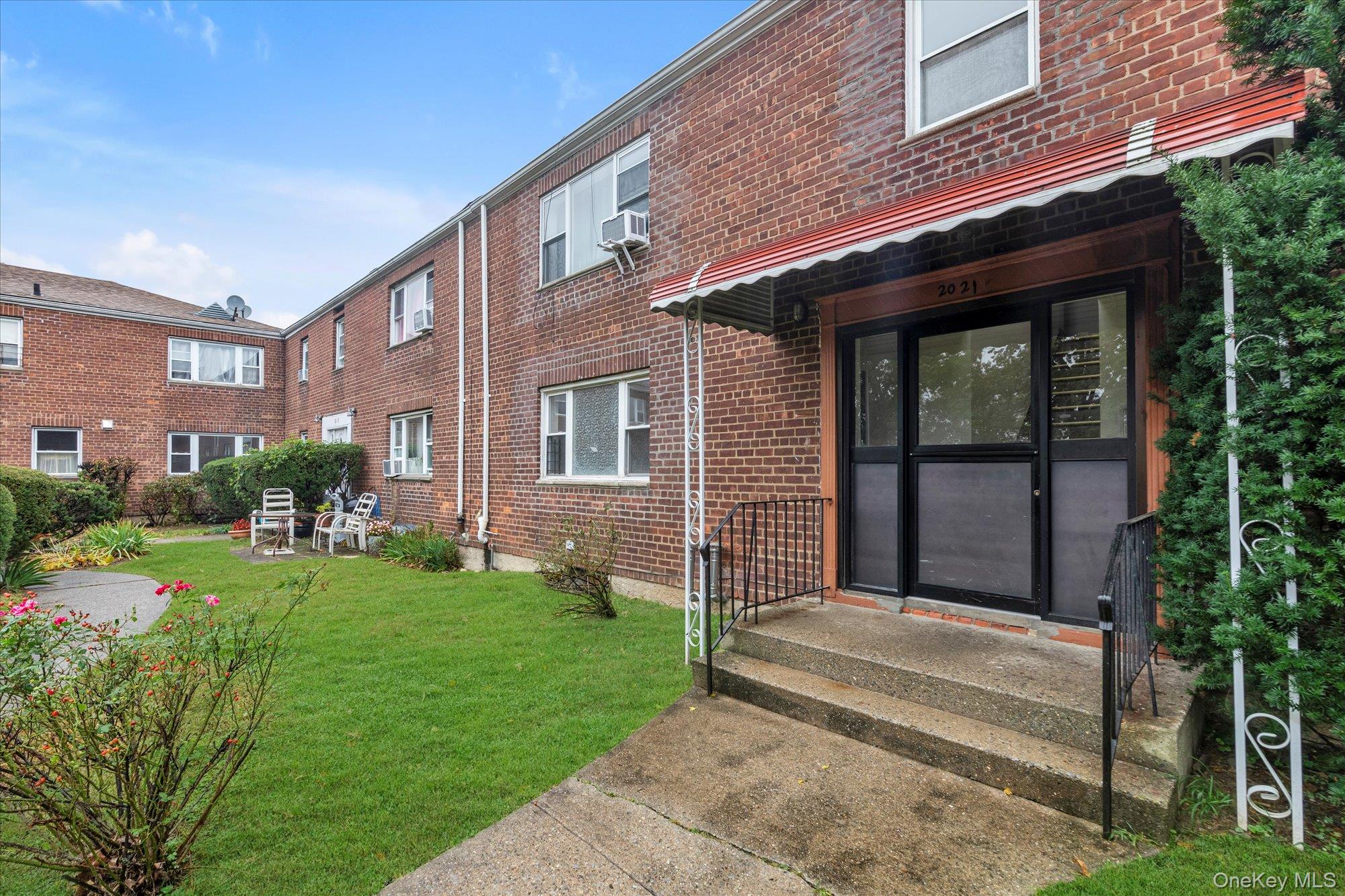 #19 photo, 20-21 Parsons Boulevard, Whitestone , NY 11357