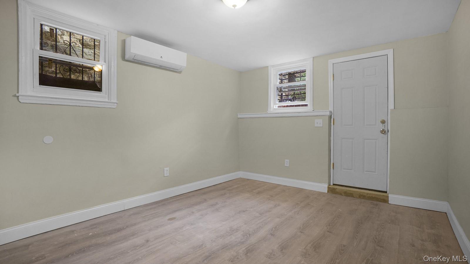 #14 photo, 3965 Duryea Avenue, Bronx , NY 10466