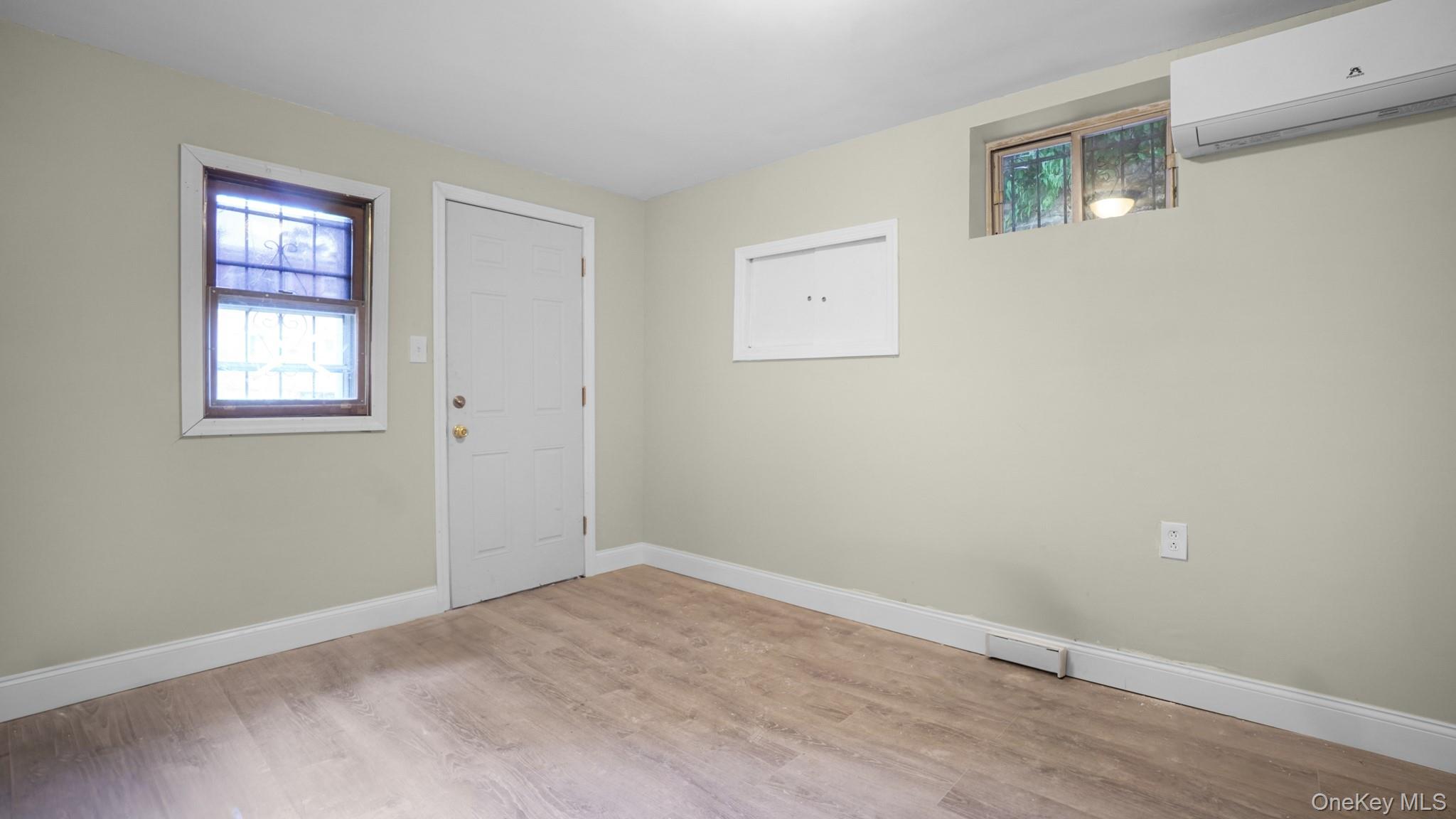 #15 photo, 3965 Duryea Avenue, Bronx , NY 10466