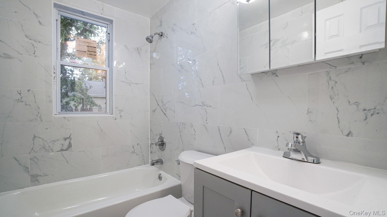 #16 photo, 3965 Duryea Avenue, Bronx , NY 10466