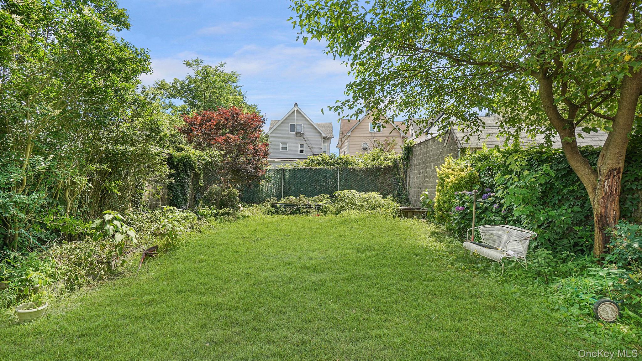 #19 photo, 3965 Duryea Avenue, Bronx , NY 10466