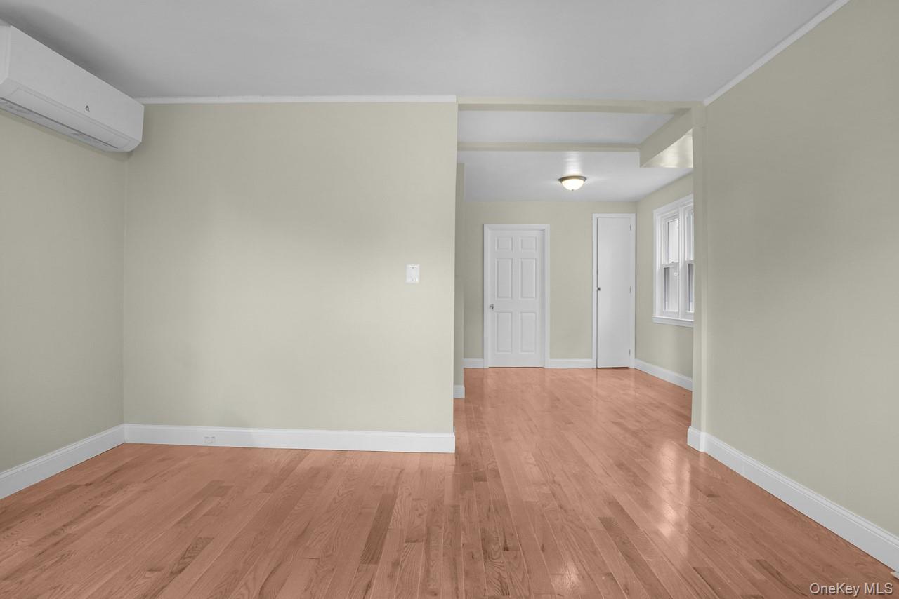 #8 photo, 3965 Duryea Avenue, Bronx , NY 10466