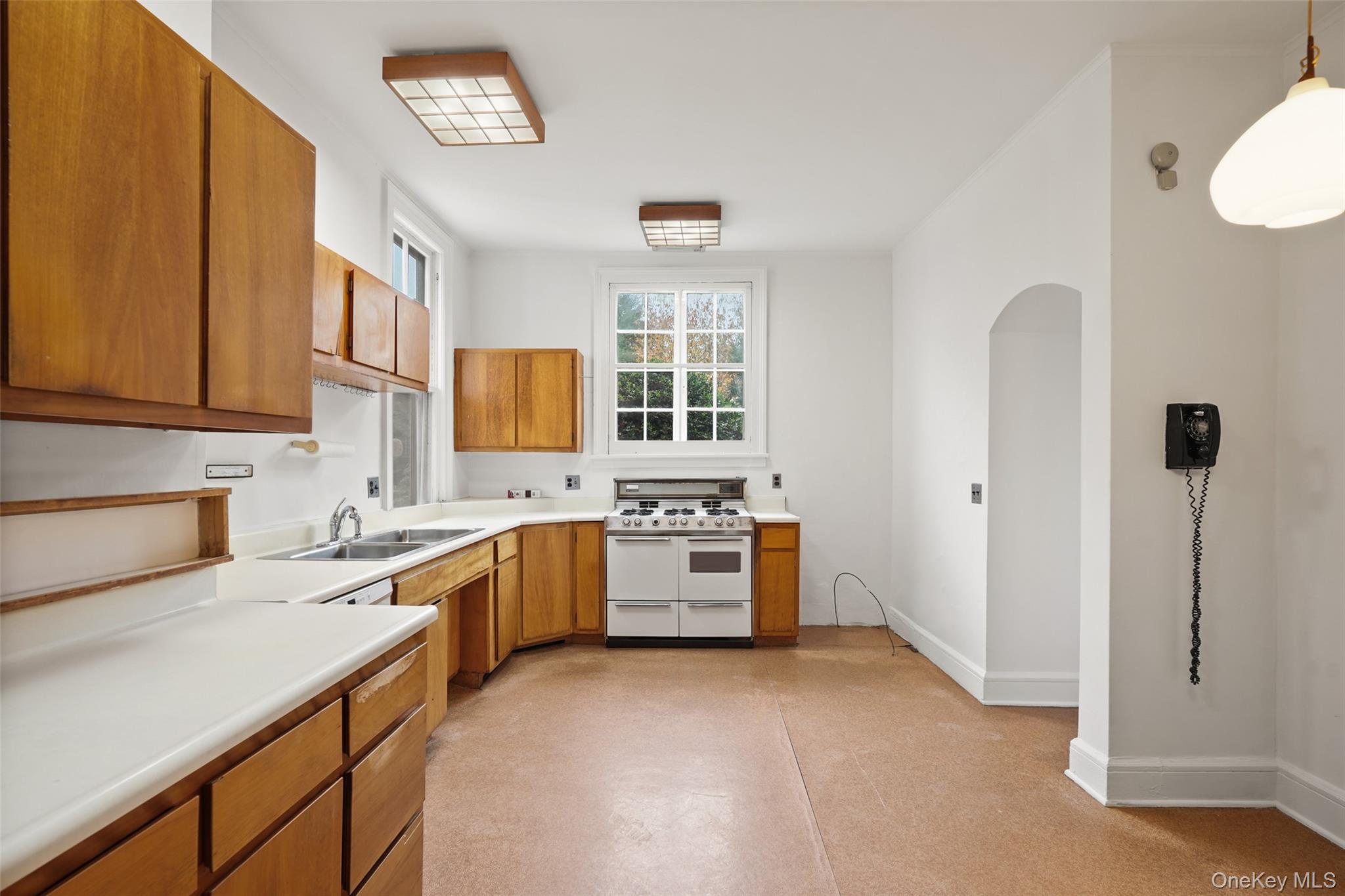 #20 photo, 706 Fairway Avenue, Mamaroneck , NY 10543