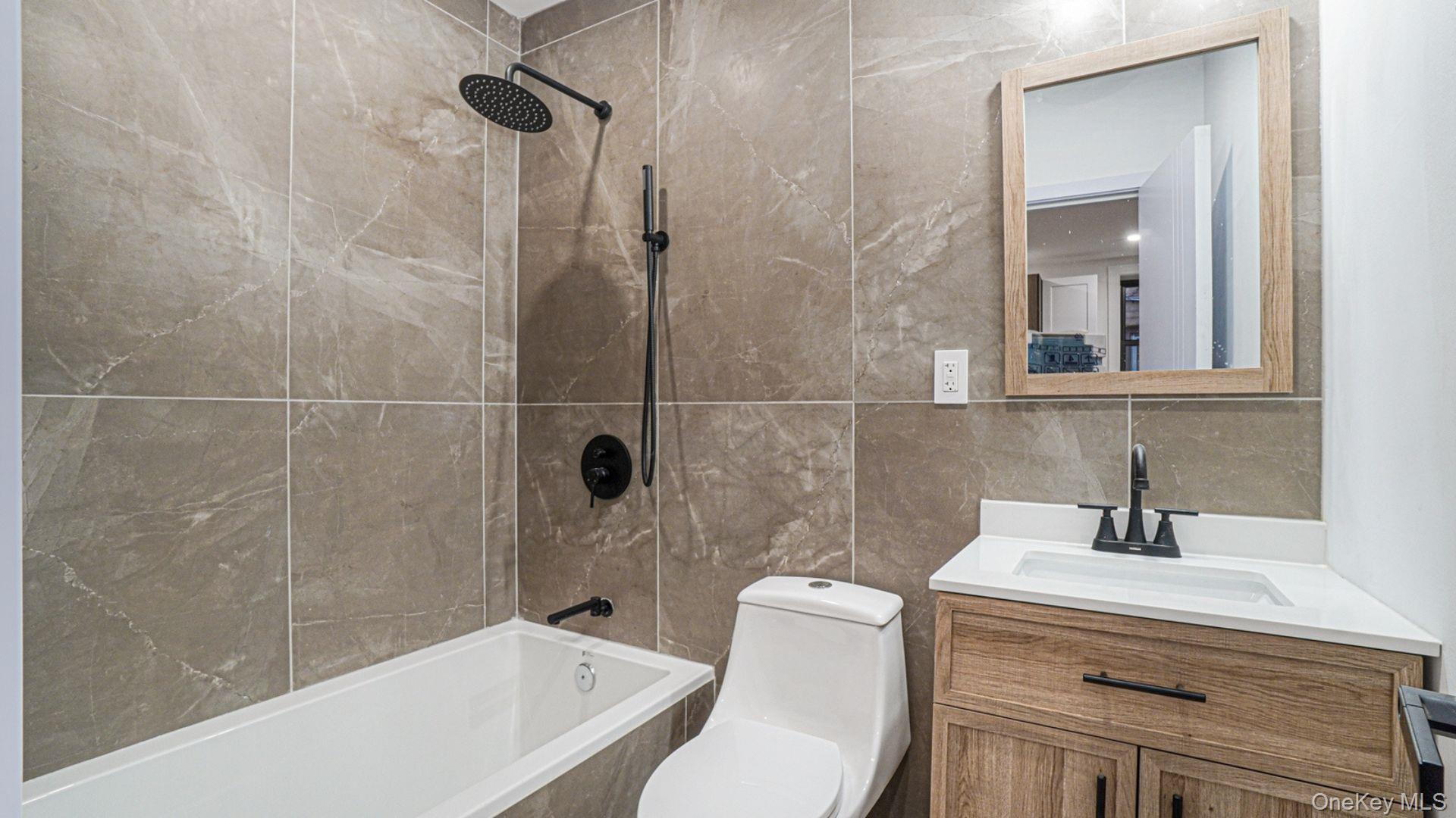 #17 photo, 1143 E 224th Street, Bronx , NY 10466