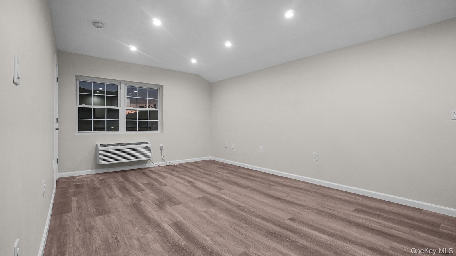 #14 photo, 332 Underhill Avenue, Bronx , NY 10473