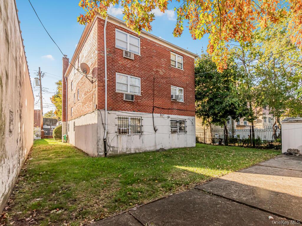 #9 photo, 3312 Edson Avenue, Bronx , NY 10469