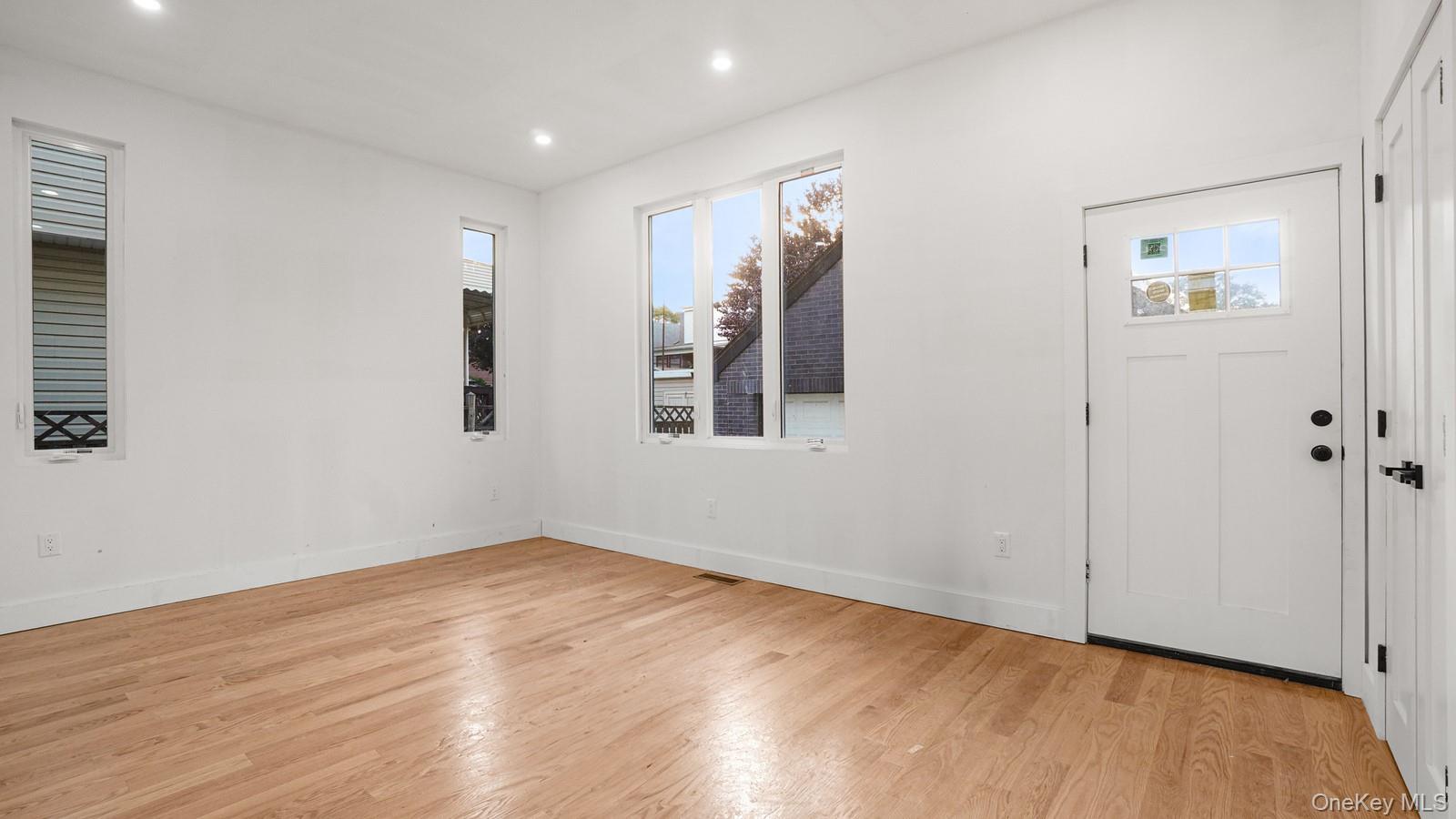 #15 photo, 3239 Tierney Place, Bronx , NY 10465