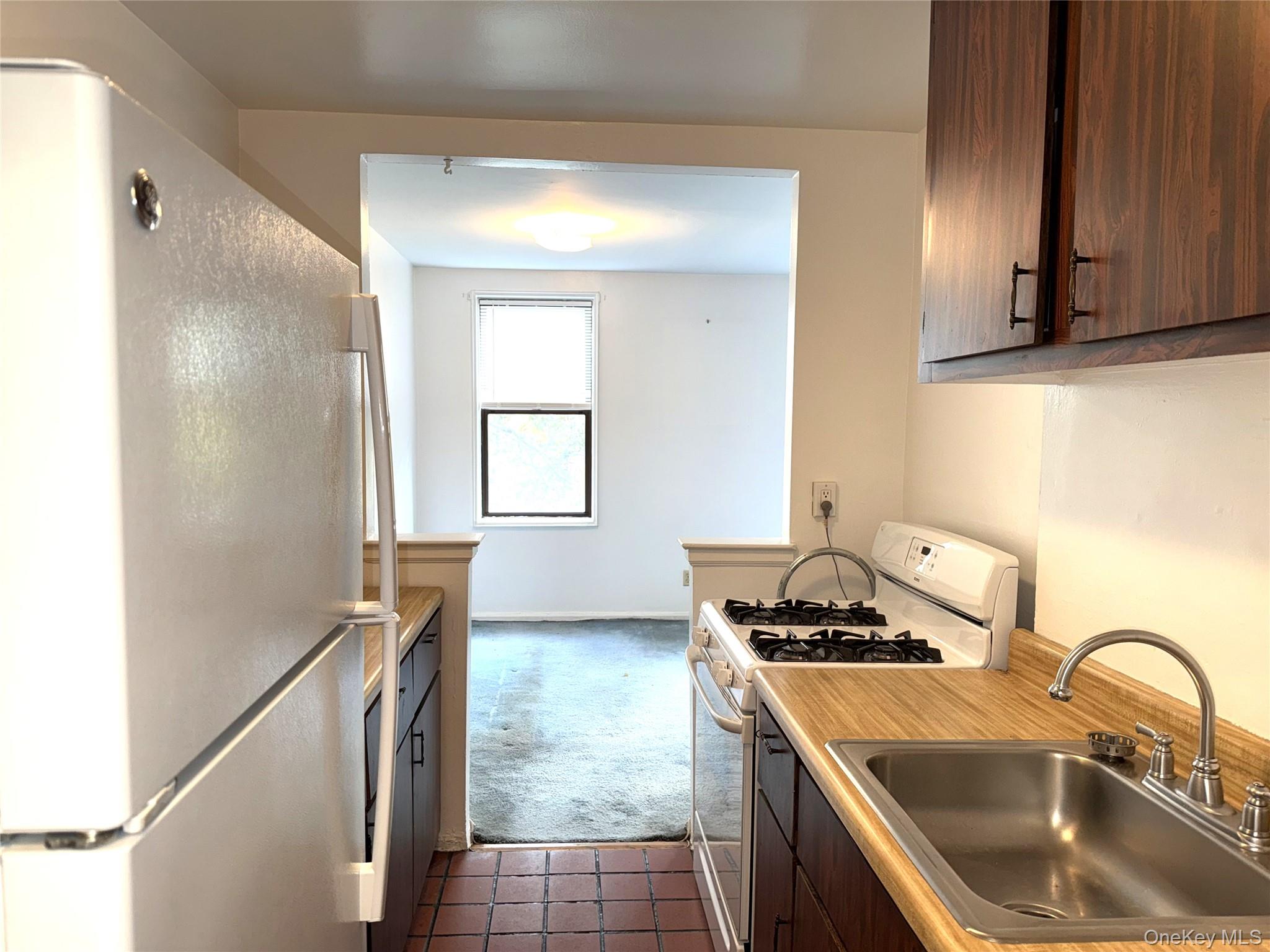 #6 photo, 650 Warburton Avenue, Yonkers , NY 10701