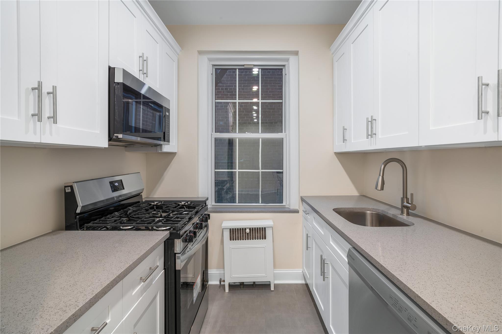 #13 photo, 11007 73rd Road, Forest Hills , NY 11375