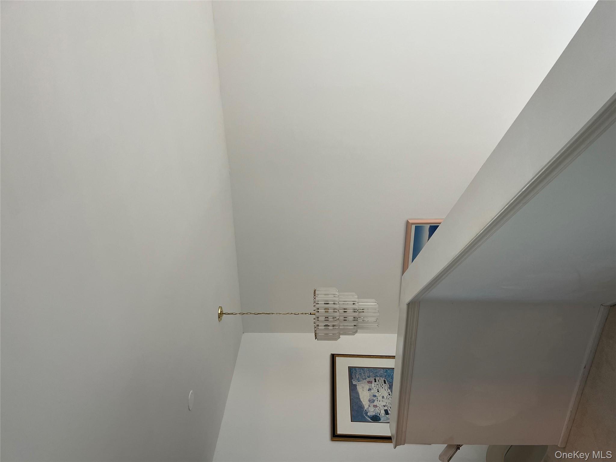 #15 photo, 12 Horizon Court, Huntington , NY 11743