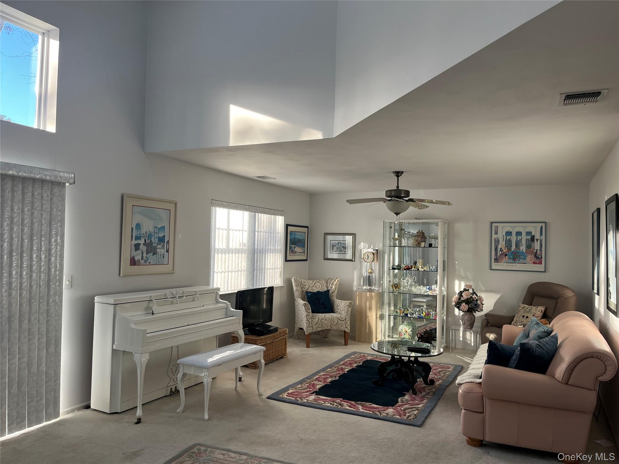 #7 photo, 12 Horizon Court, Huntington , NY 11743