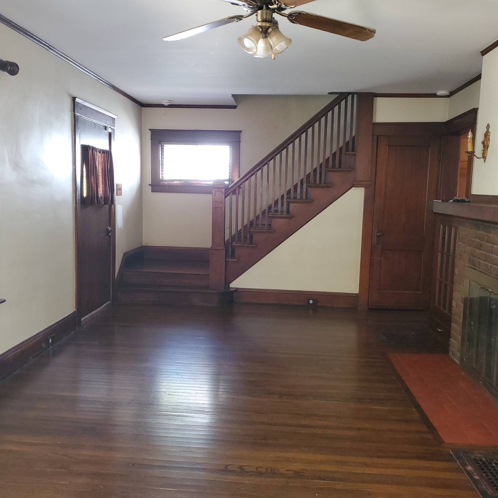 #8 photo, 921 Grove St, Elmira , NY 14901