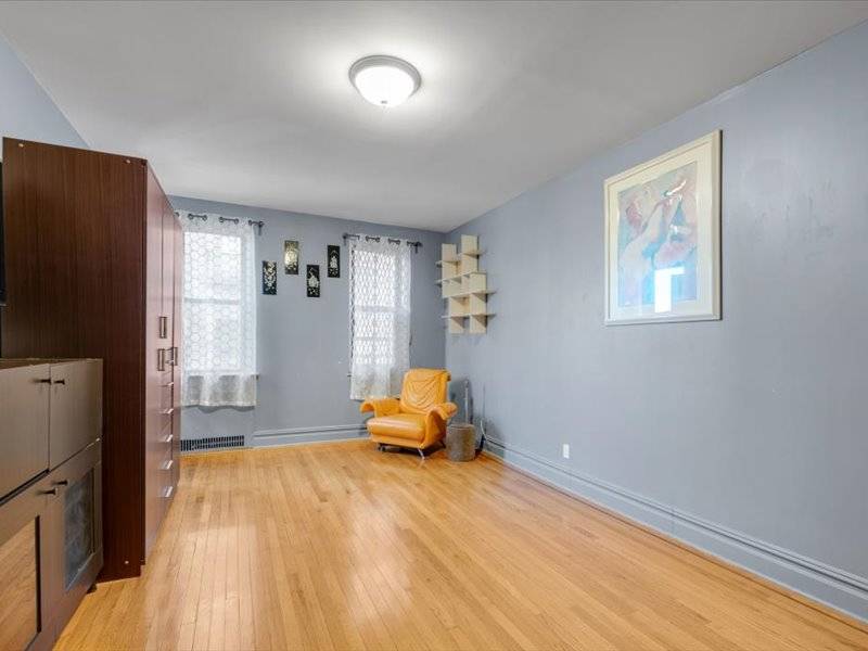 #7 photo, 1150 Brighton Beach Ave, #4D, Brighton Beach , NY 11235