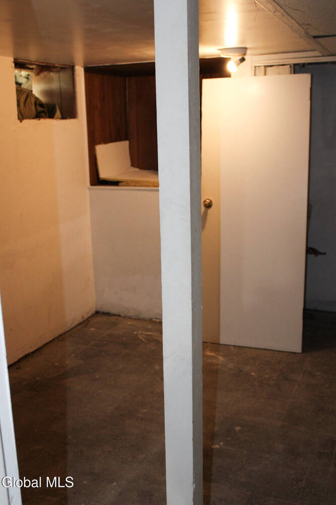 #21 photo, 112 Oak Street, Corinth , NY 12822