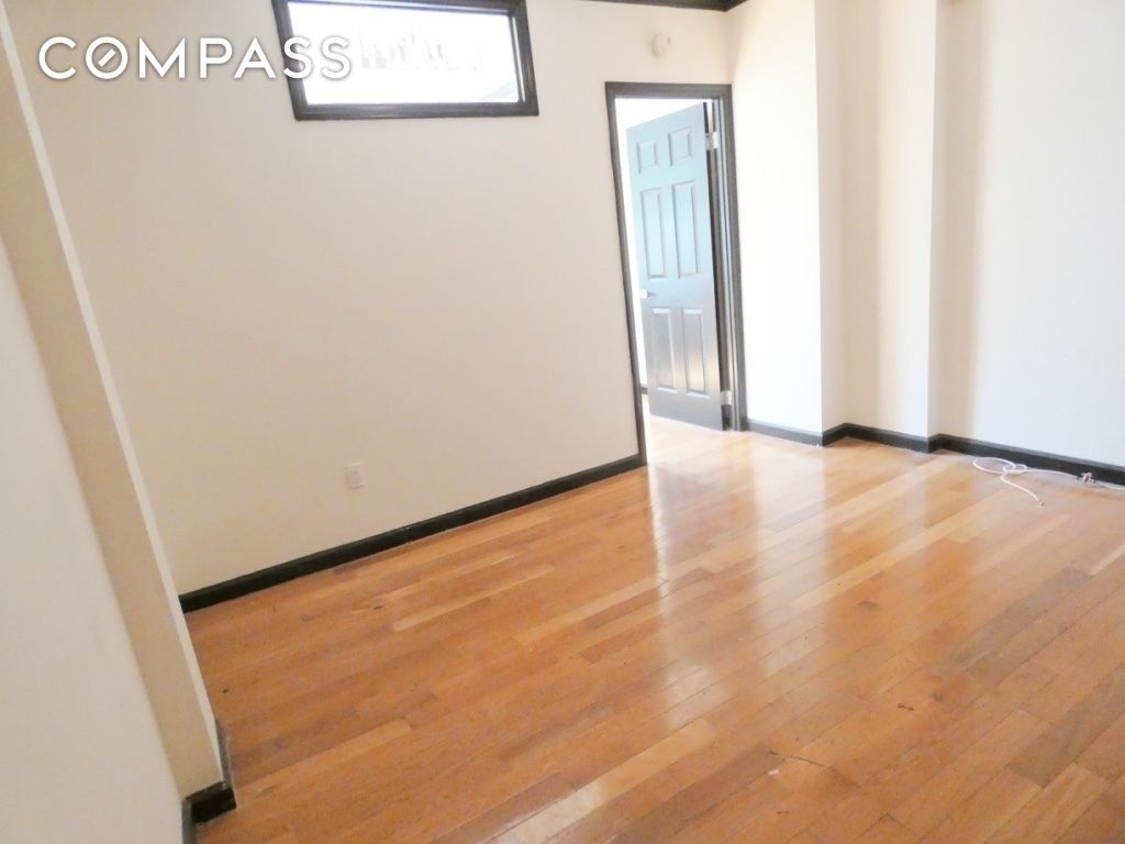 #4 photo, New York City, Upper East Side , NY 10128