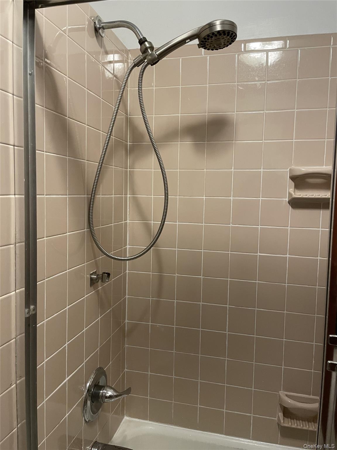 #20 photo, 78-54 76th Street, Glendale , NY 11385